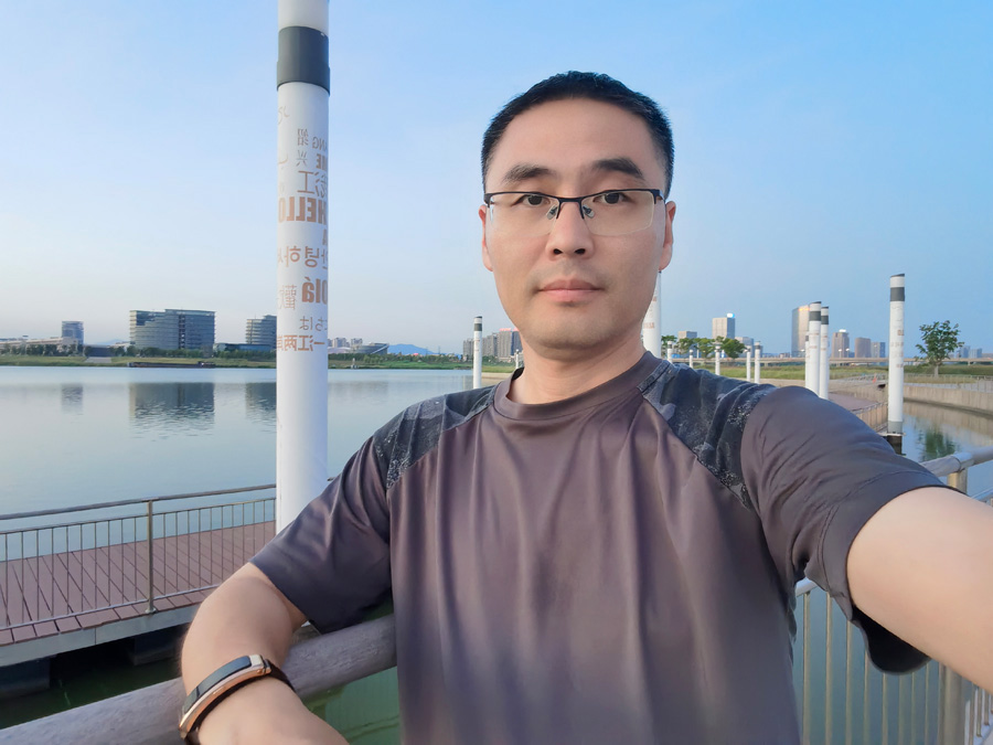 2022年度尊龙凯时·(新)人生就是搏!医药金鹰斗争者——汤 旗