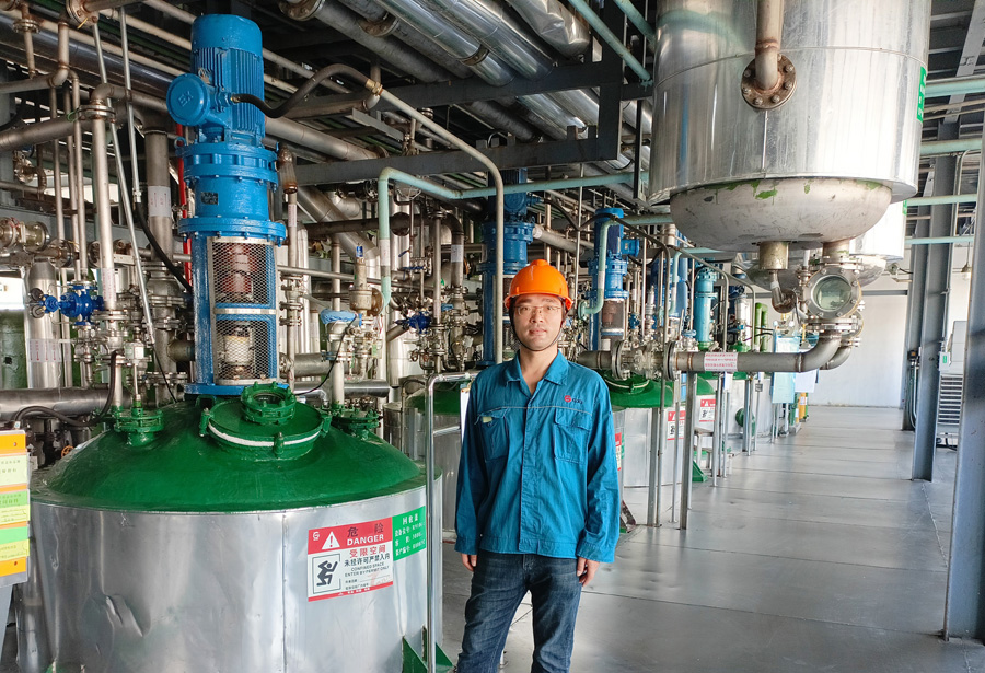 2022年度尊龙凯时·(新)人生就是搏!医药金鹰斗争者——黄秋波